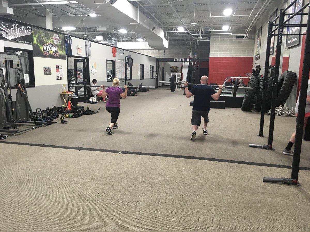 FitWorkzSP's tweet photo. Barbell lunges!!! 💪🏼 Nice job Michelle and Brett! 😎 #fit #fitnessdekalb #fitworkzdekalb #fitworkz #fit #fitlife #fitspo #barbell #lunges #legs #gains #trainhard #training #smallgroup https://t.co/ZONnjMhIqc