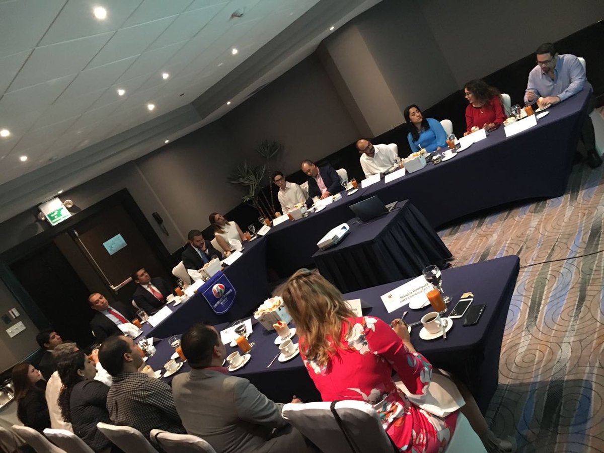 amcham_gdl's tweet photo. Comité de Comercio Internacional con el Lic. Roberto Carlos Salazar de la empresa IC Lawyers.
El tema que se abordó "Reformas aduaneras y de comercio exterior 2018".
#AmChamGDL
#LaMejorComunidadDeNegocios https://t.co/hYtNgw1pgk