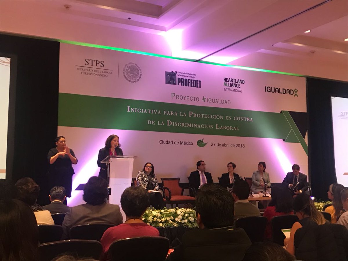 MexicoAh's tweet image. Se logra un progreso significativo en el ámbito laboral y la eliminación de discriminación por motivos de #genero y #OrientacionSexual, nos dice la oficial de asuntos económicos de la embajada de los EEUU