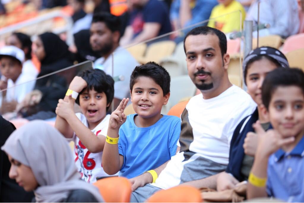 sport24_tv's tweet photo. 🤼‍♂️ يا ابتسامات البراءة..

يا بدايات الفرح..

 #أعظم_رويال_رامبل https://t.co/DSKia4OnJO