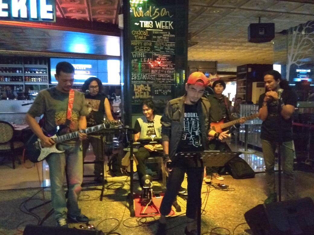 Novyfathoni (@novycutie) on Twitter photo 