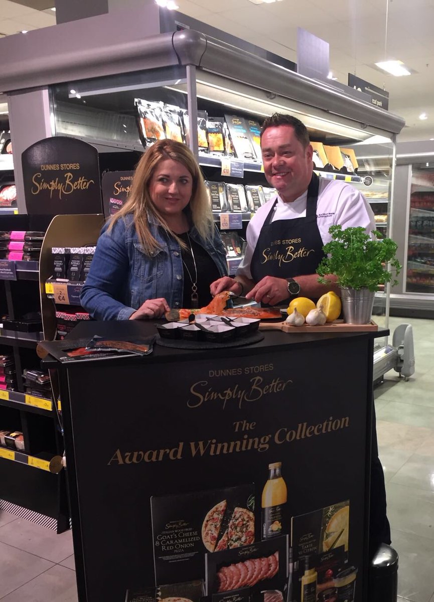 SimplyBetterDS's tweet image. Big thank you to all our Simply Better producers for being in #Dundalk with us tonight for our #COOKwithNeven demo. Delicious food all round 🙌🙌