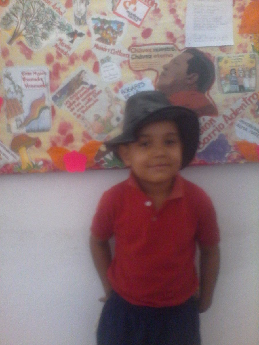 CEI_AndresBell's tweet photo. Nuestros niños y niñas continúan disfrutando de su derecho a la alimentación y a la recreación...felicidad para rato!!! #ExpoVenezuelaPotencia @FNNSimon @NicolasMaduro @MPPEDUCACION @gestionperfecta @oleisa2010 @magallyvina https://t.co/8baxD6srY0