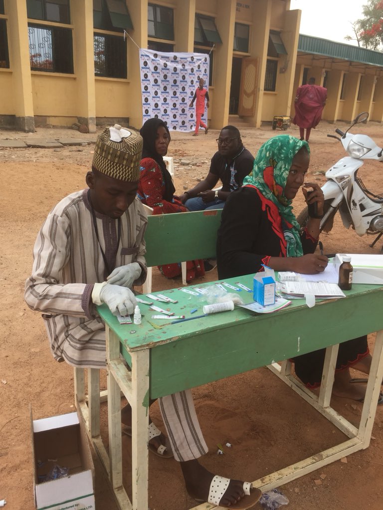 Heeleroverall's tweet photo. @anayd2015 free HIV testing and counseling session at the @ay_academy inaugural cohort... #AYA18 #saynotoHIVandAIDSstigmatization https://t.co/iFprteUBaT