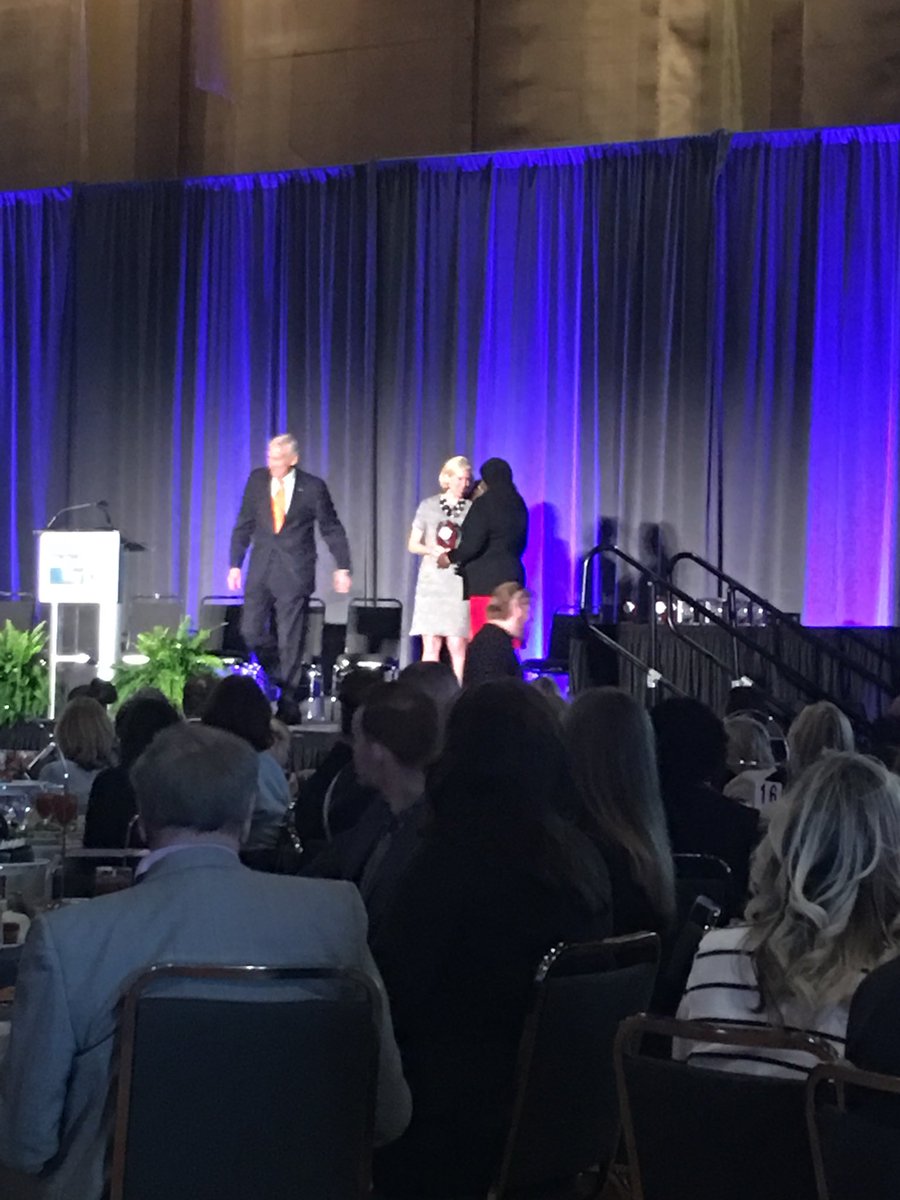caseyruschman's tweet photo. Congratulations Allison, Heidi and all the other honorees. True inspirations. @UnitedWayGC #LeadersandLegends https://t.co/yl2rvOV0Hx