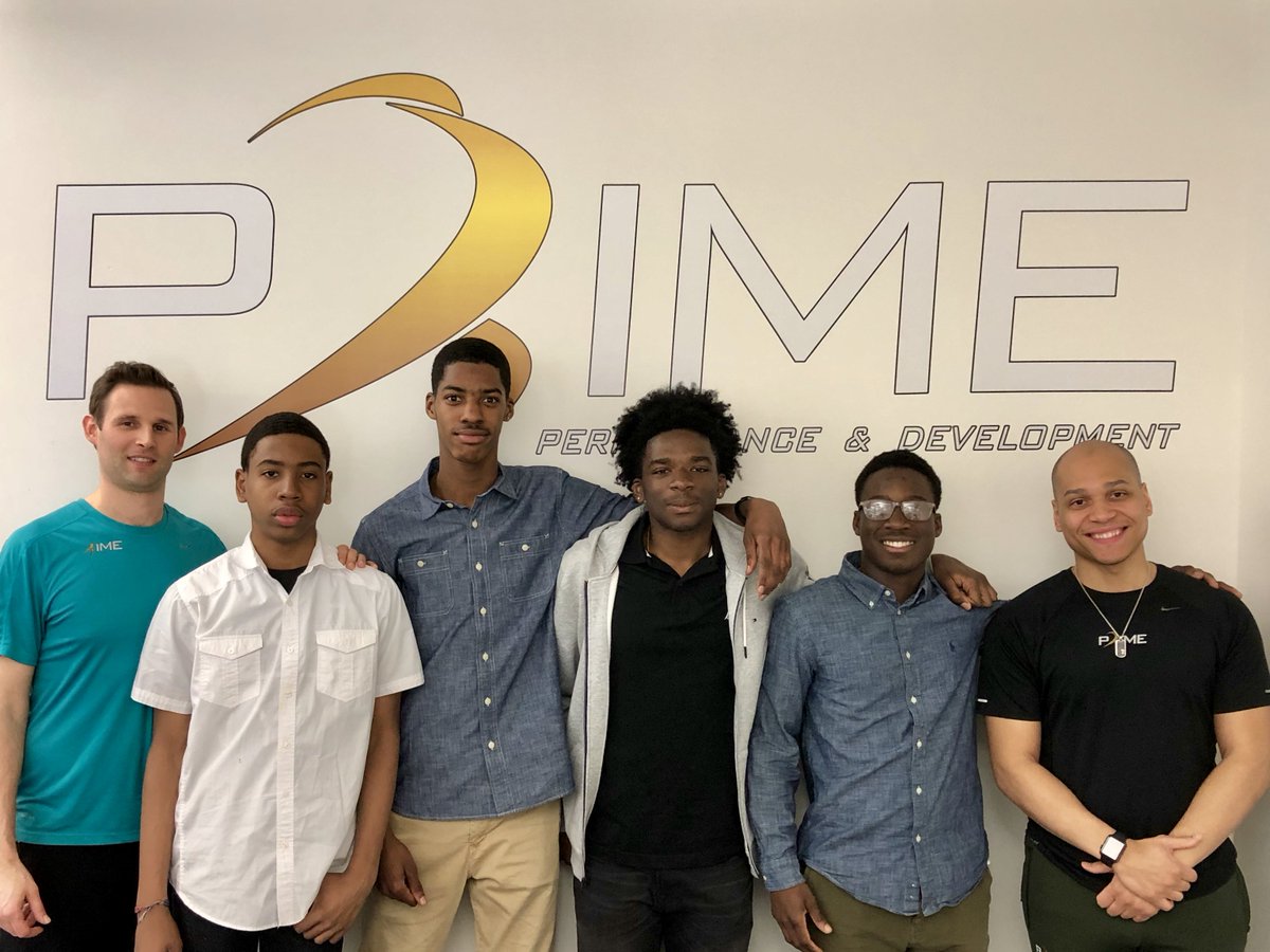 Performbyprime's tweet photo. Hosting the MBKNewRo Student Ambassador Program. #MBK #mybrotherskeeper #NewRochelle #FutureReady https://t.co/28aZV8KrV2