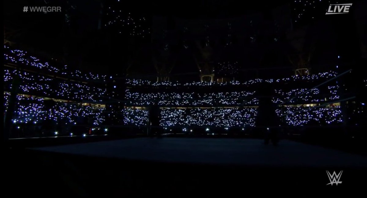 SportsterNews's tweet photo. damn bray. 

#WWEGRR https://t.co/xxRcj1CGYO
