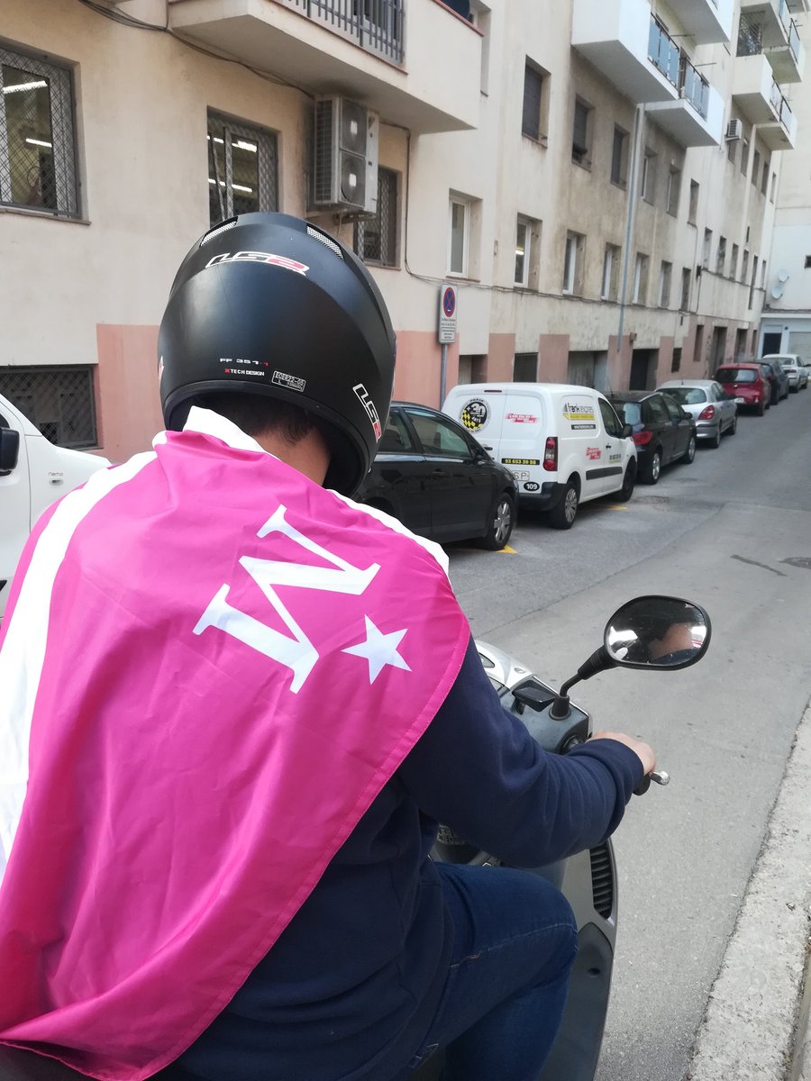 Dirección Barcelona con la motillo @VidaModernaOML <a href="/IgnatiusFarray/">Ignatius Farray</a> @ejercitodeshiva <a href="/_Queque_/">(ɴᴏ sᴏʏ) Quequé</a> <a href="/davidbroncano/">David Broncano</a>