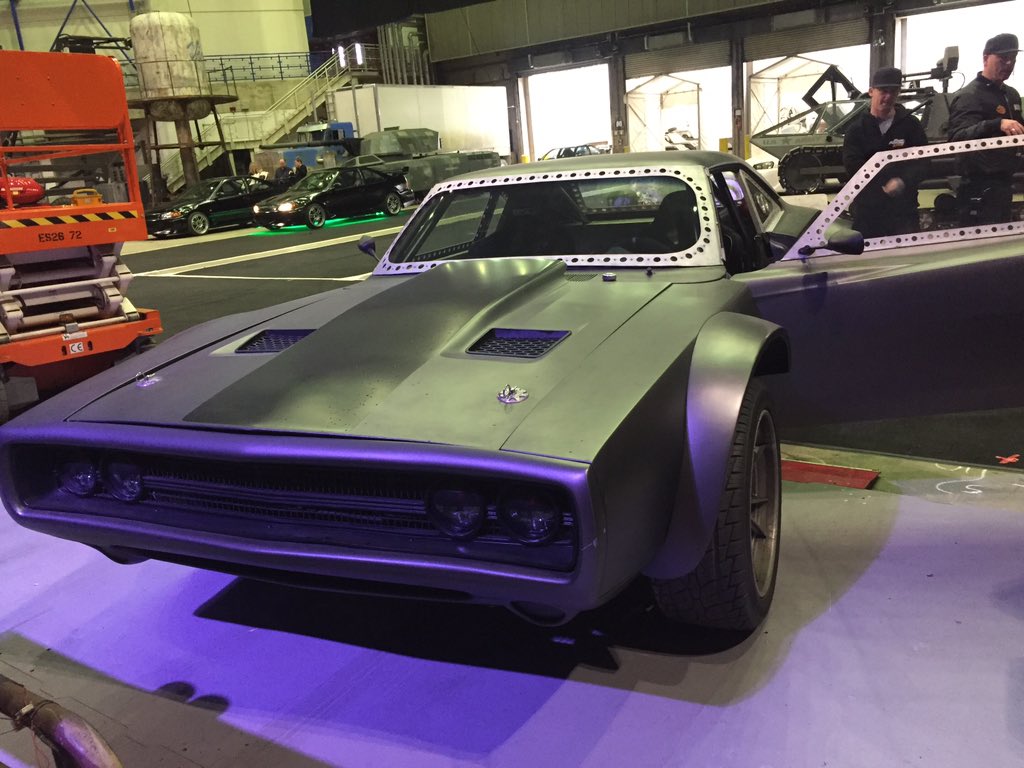 SightRightUK's tweet image. OMG! #FastandFuriousLive #SheffieldArena with @markwil147 @leewalker147 #RealAction #RealFast #ViP @BBCSnooker here to see Mark go "drifting" 😱