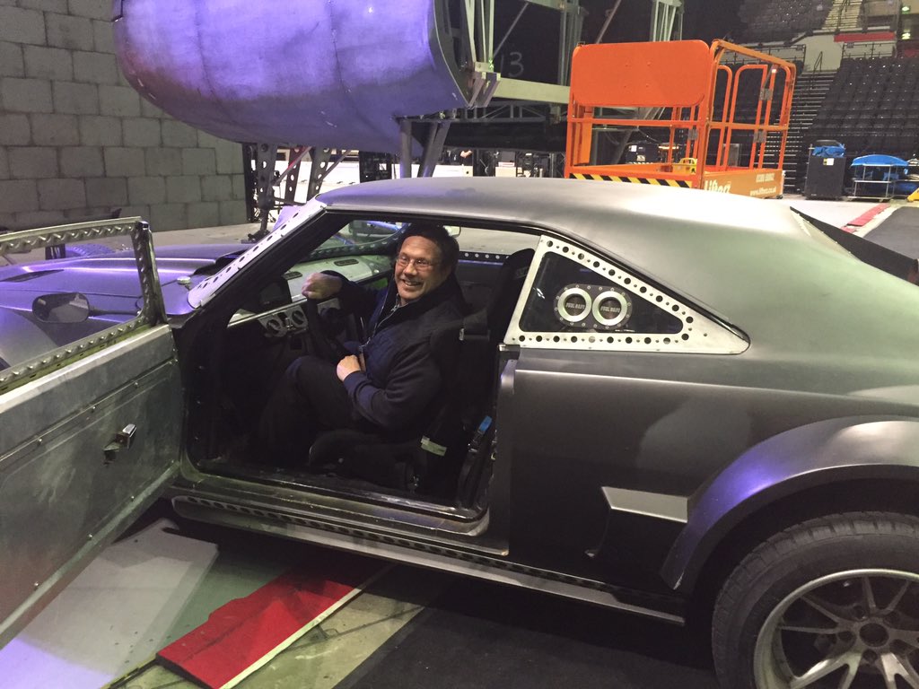 SightRightUK's tweet image. OMG! #FastandFuriousLive #SheffieldArena with @markwil147 @leewalker147 #RealAction #RealFast #ViP @BBCSnooker here to see Mark go "drifting" 😱