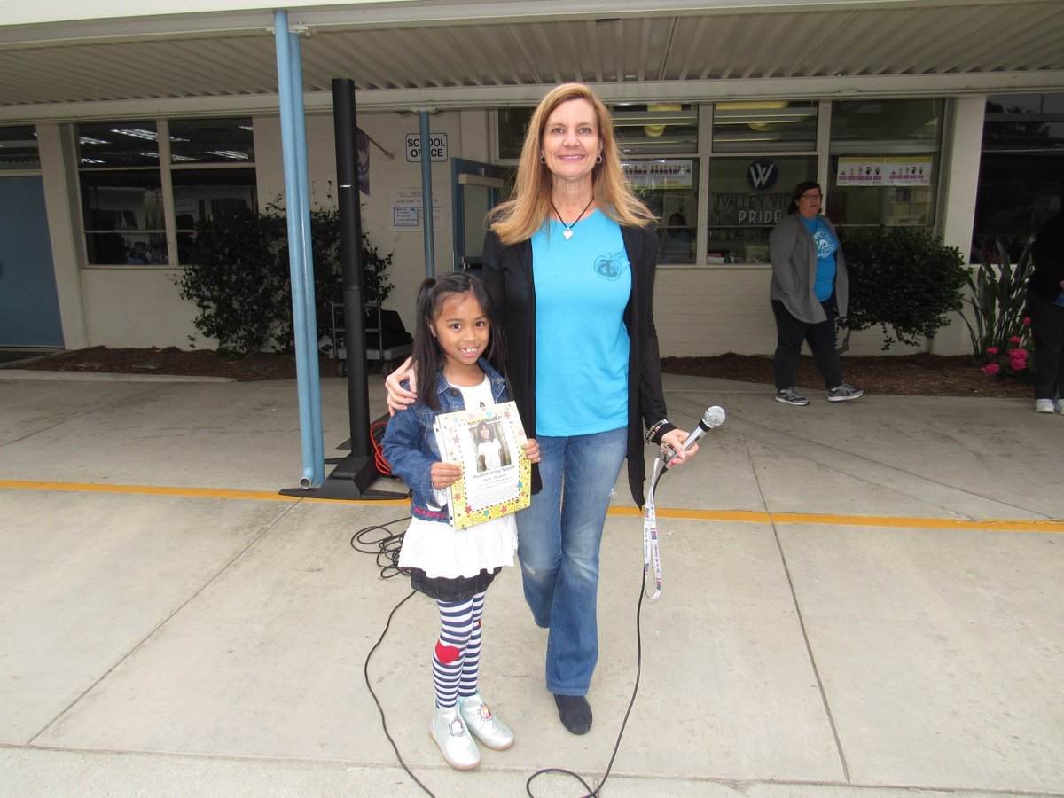 VV_Dolphins's tweet photo. Follow the link below to see all of our Students of the Month #SOM #RESPECT #ValleyViewElementary #Duarte
https://t.co/kII9NKhSix https://t.co/f96a6ZNPeg