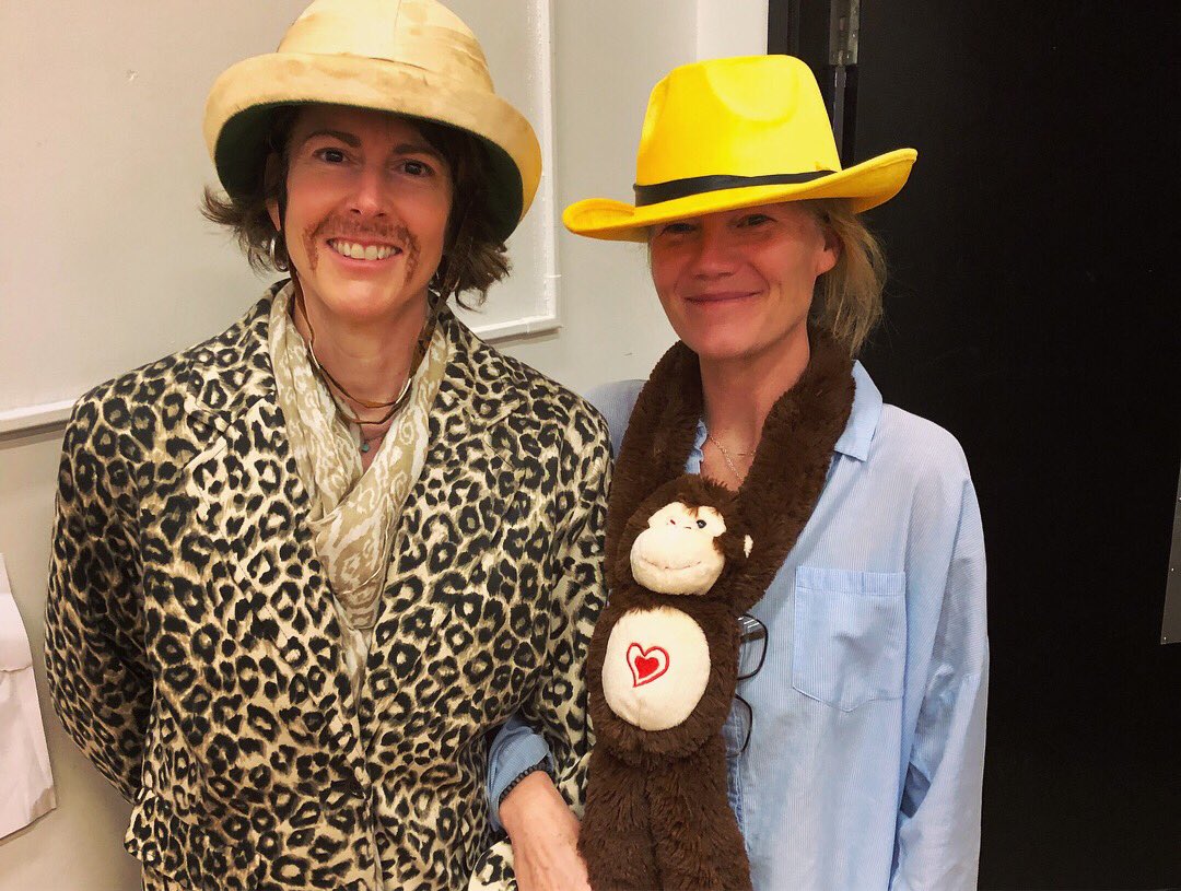 brockton_school's tweet image. Today was the final celebration day of our #SpringIntoReading month! Jr school dressed up as their favourite story book character, and prizes were given for those who won best story in our story writing contest. #WeLoveToRead 📚 🐛
