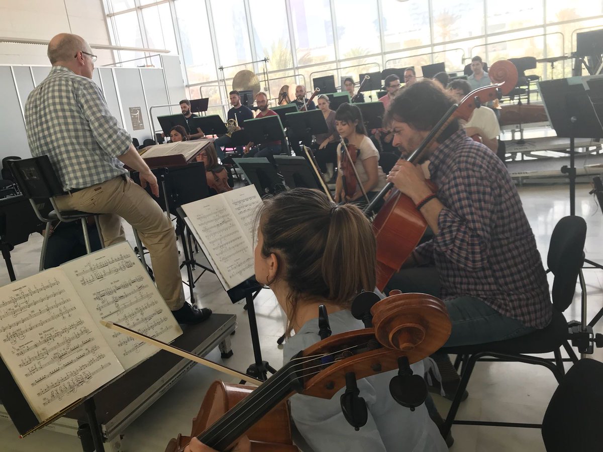 OCAL (@ocalalmeria) on Twitter photo ¡Tarde de ensayo! El concierto de este domingo pinta muy bien. 'Los guiños de Pulcinella' domingo 29, a las 20h., en el Teatro Apolo. <a href="/JJ_SiglodeOro/">Jornadas SiglodeOro</a> ¡Tarde de ensayo! El concierto de este domingo pinta muy bien. 'Los guiños de Pulcinella' domingo 29, a las 20h., en el Teatro Apolo. <a href="/JJ_SiglodeOro/">Jornadas SiglodeOro</a>