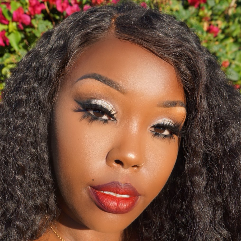 Used Beauty Bakerie Cake Mix Foundation. #caughtcakin 🍰
#makeupforblackwomen #blackwomenmakeup #melaninmakeupdaily #makeuplook #makeuplover #makeuplove #MelaninMagic #makeup