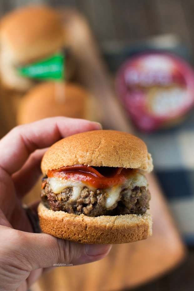 We get a taste of three worlds at @ryanduffyssj this week with a trio of sliders - Greek, Spanish, and Italian! uptownsj.com/blog/2018/04/1…