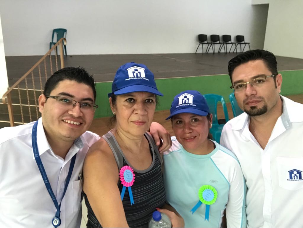 FSVElSalvador's tweet image. Personal del #FSV recorrió calles de Santa Ana en el Maratón organizado por el @TrabajoSV como parte de la prevención del estrés #CSSO