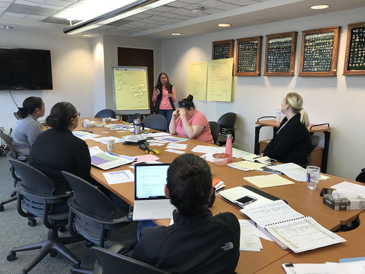 Beginning and end of this mornings budget meeting! <a href="/ASBOIntl/">ASBO International</a> @Sabrina_Soto24