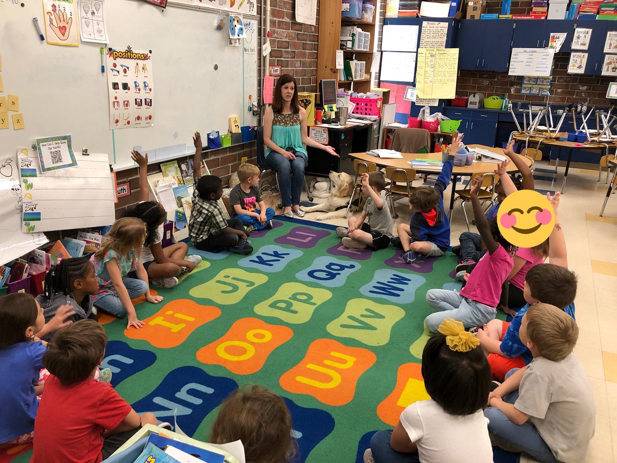 _kayla_johnson1's tweet photo. Special visitor this afternoon! Thanks Ms. Weinkle for teaching us about service dogs’ job and how to interact with service dogs. 🐶❤️ #NHCSchat #pvttchat https://t.co/4wWf1rVBcM
