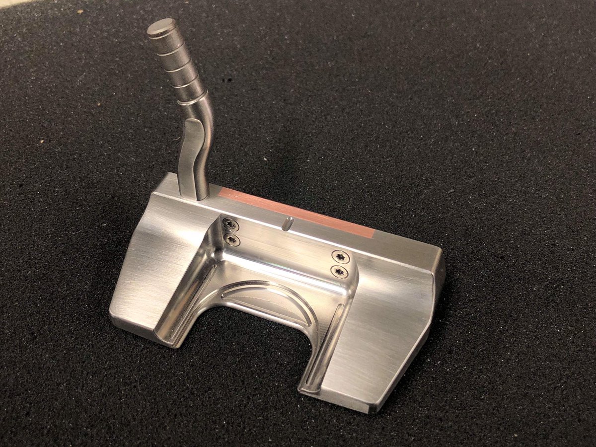 RaybonPutters's tweet photo. What do you all think about this shape and hosel? https://t.co/H0cEkSfUEs