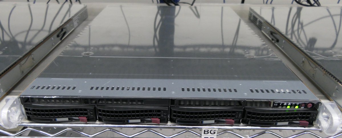 TrueNAS's tweet photo. This week's #RackSpotlight features three 1U Servers going through our burn-in process. We call them the Three 1UTiers! #ServerEnvy #RESPECTtheDRIVE #ThreeMusketeers https://t.co/Qo9AhLW76w