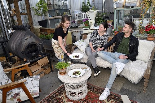 Gouden Pollepel: <a href="/DLCRestaurant/">DLC Restaurant</a> in Amersfoort kookt en stookt  ad.nl/article/~a2607…