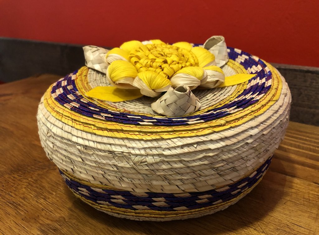 SparrowCoffee's tweet image. Not all who claim home-made are really making in house tortillas. #tasteeverything