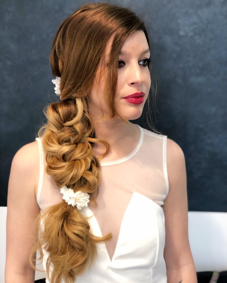 framesar's tweet image. Esta semana hemos acogido en nuestra academia la II edición del curso exclusivo 'Especial Novias 2018' de la mano de @MabelSilvastyle.
- - 
SI QUIERES FORMAR PARTE DE LA FAMILIA @framesar ¡INFÓRMATE SIN COMPROMISO!:
💻framesarprofessionale.com
☎925417250 / 📧framesart@yahoo.es