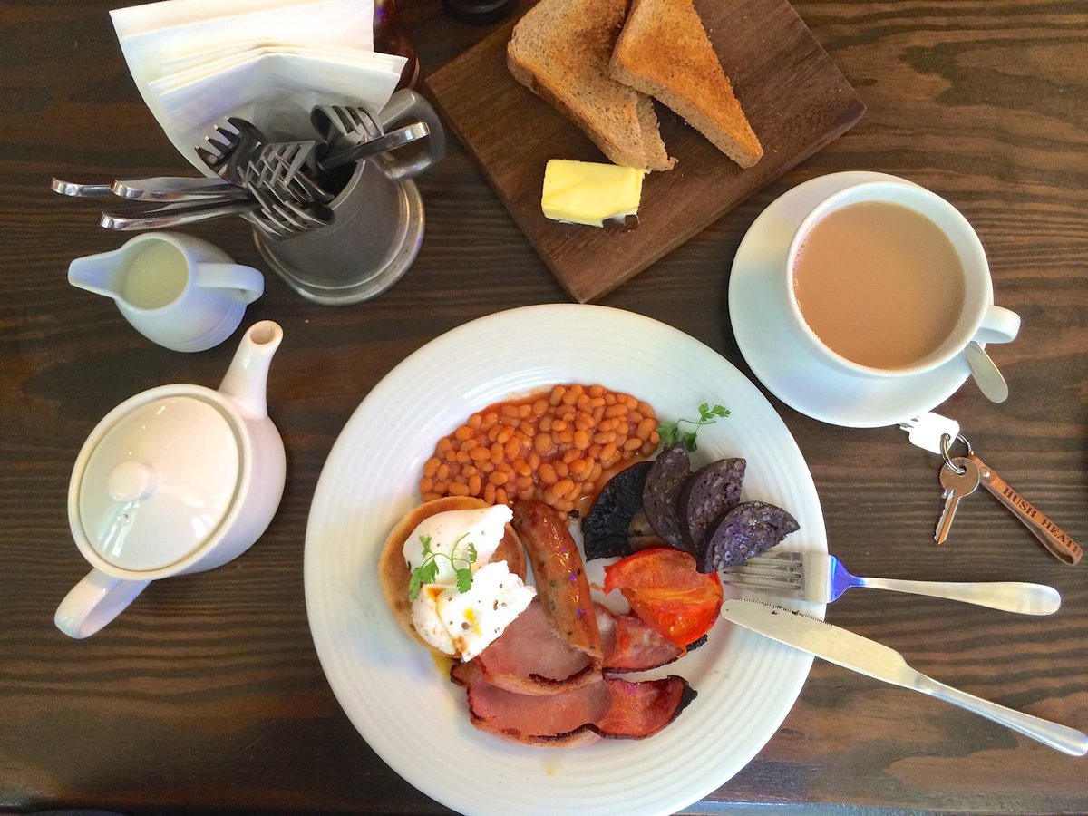 TheBullLondon's tweet photo. Need awake call come to the bull and hide we do breakfast 8am till 11am on weekends and from 7am till 11am weekdays cooked breakfast with a free tea or coffee or juice for just £10 or we do lighter options for £5. come and have breakfast with us!!!!!!!!!!!!!!!!!!!!!! https://t.co/csfsmwEwMY