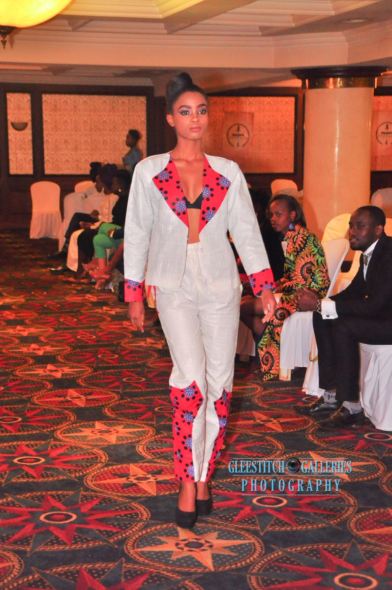 Gleestitch's tweet photo. Entrepreneur Fashion Week.
Photo: @ianyatich
More images at https://t.co/KpsEy0ApWV
#Fashion #FashionPhotography #AfricanDesigns #Africa #Kenya #KenyanDesigners #KenyanDesigns #modelske #KenyanModels #Runway #Nairobi #NairobiFashion #AfricanModels https://t.co/j51BBd24oO