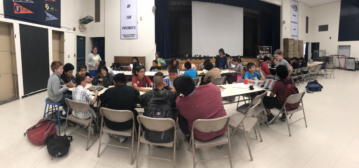cabalpsychlh's tweet photo. Good vibes during lunch club! @WMSPatriots @LHSchools @Locness11 @ https://t.co/cWOWGRvLjq