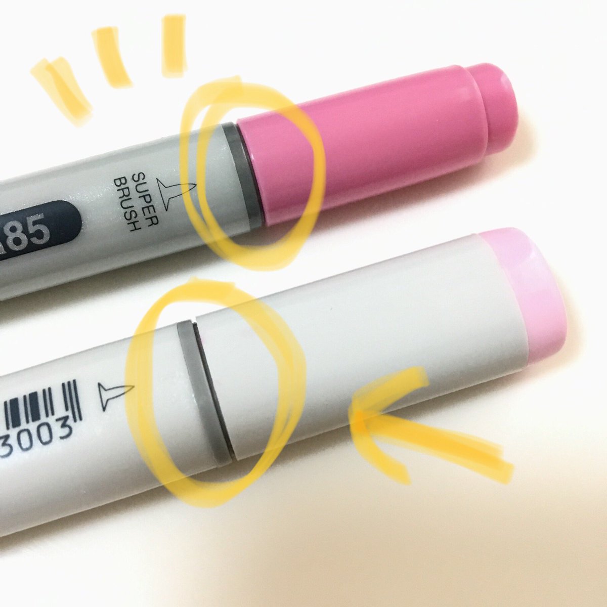 コピック公式 Copic Official コピック使っていて 使いたいニブ ペン先 と違うニブ側を開けてしまう そしてそれを繰り返す コピックあるある でも 本体に灰色のリングがある方がスーパーブラシのニブなのでじつは分かりやすい 意外と知られてないこと
