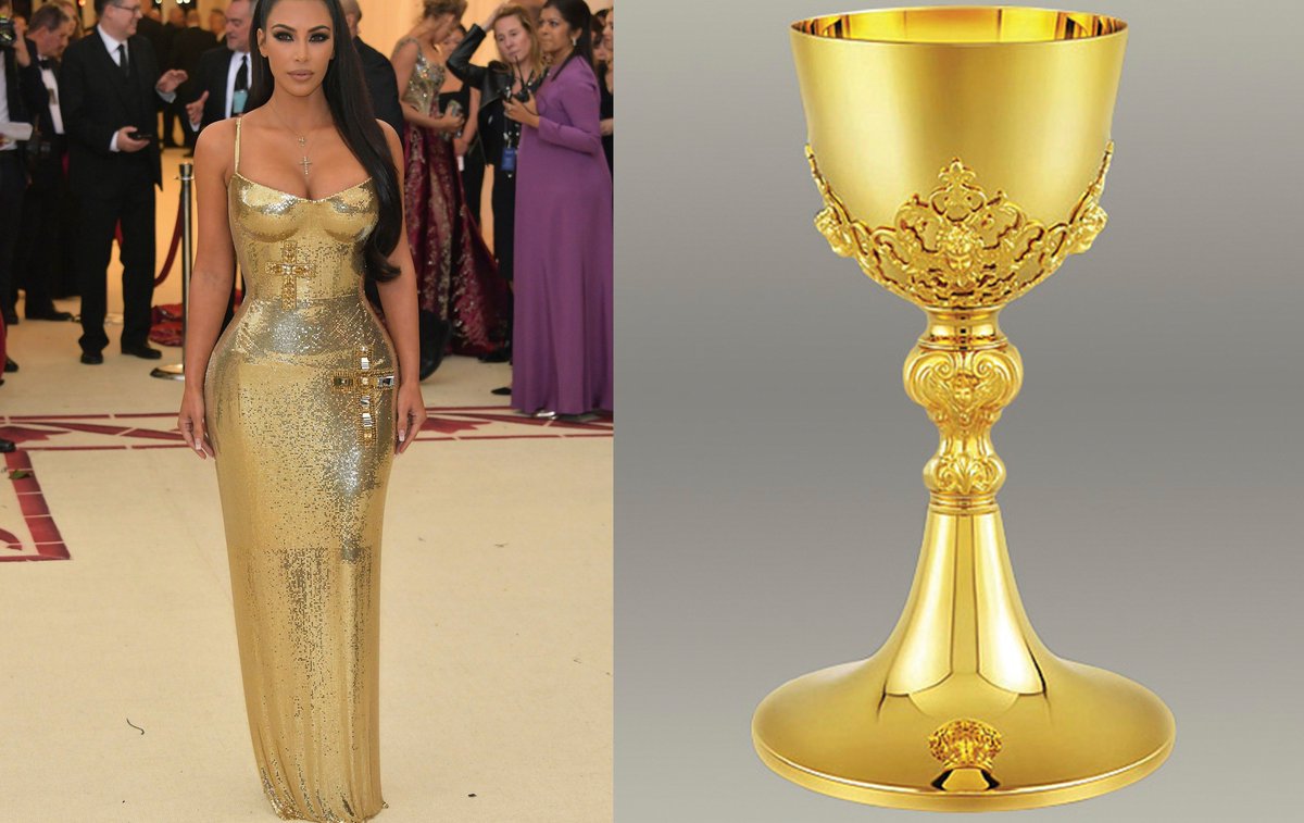 meralookvook's tweet photo. So here is the Met Gala Report 2018. If you are fashion freak you should also watch videos inside. https://t.co/DHU4aBkzk8
#MetGala #metgala2018 #celebrities #Kardashian #PriyankaChopra @katyperry #KatyPerry #kardashiansisters #hitandflop #metgalareport https://t.co/Ay3LHDniO0