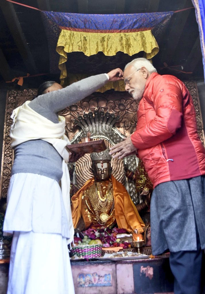 An auspicious start to Day 2 in Nepal! PM @narendramodi visited the highly venerated Muktinath temple, located at 12,172 ft, to reinforce the strong cultural connect between India and Nepal. PM offered prayers at the human-size golden statue of Lord Vishnu as Shri Mukti Narayan.
