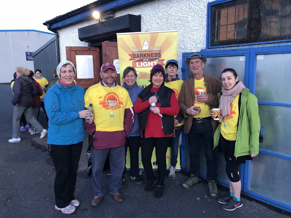 Fiona_Kildare's tweet photo. Great to see so many out in #Monasterevan this morning for #DarknessIntoLight https://t.co/152gUPdUpr