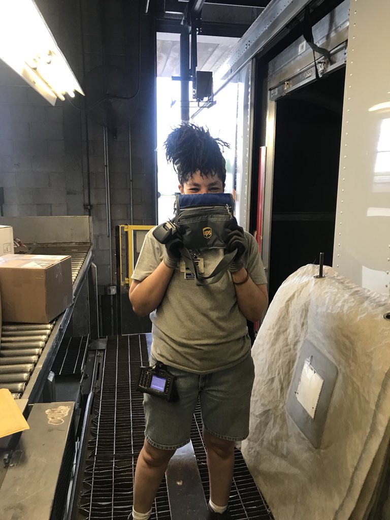 MGJohnson007's tweet photo. Always face ladders and use theee points of contact. Chrystal Gatewood knows how to stay safe when getting on and off the air dock platform. Great job Crystal providing a good example and staying safe! #Caughtsafe #threepoints #faceladders #commercehub https://t.co/bD2clBvc5N