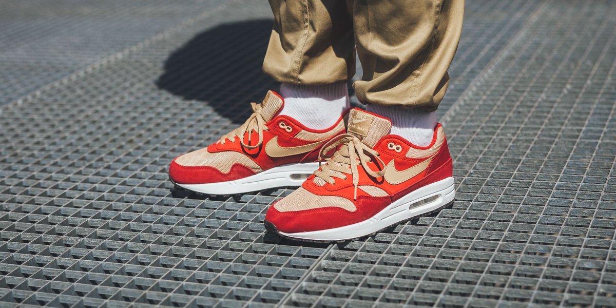 nike air max 1 premium retro red