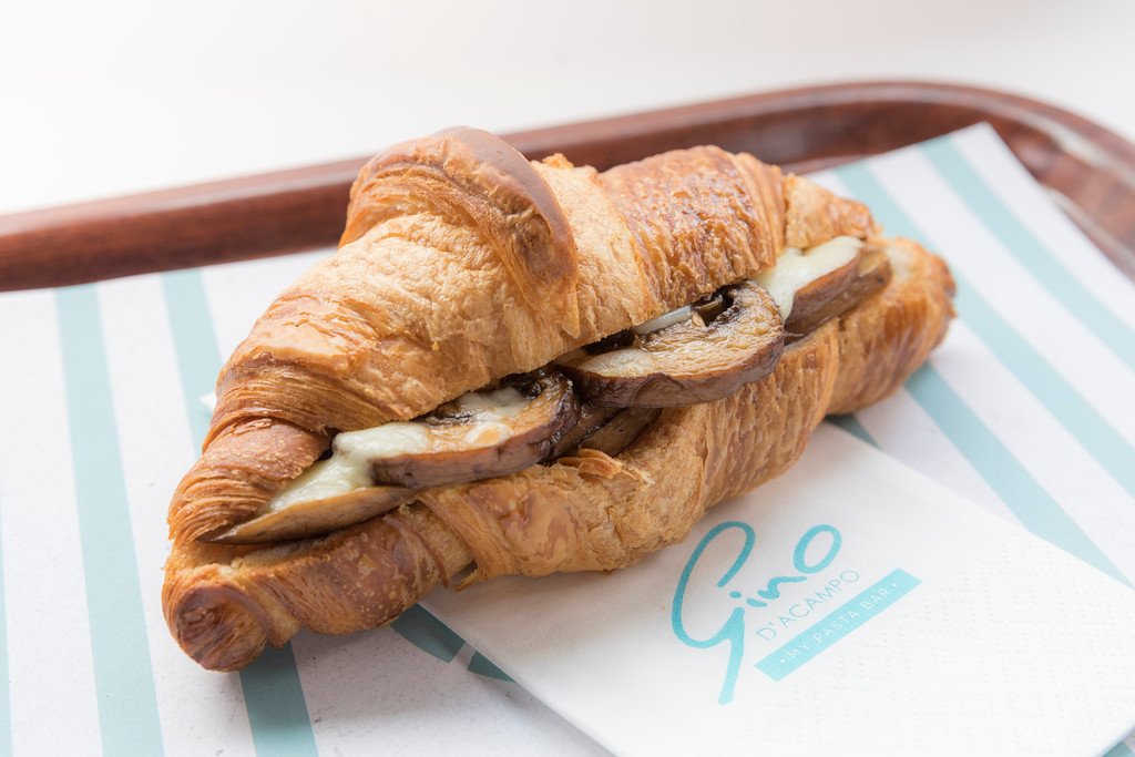 MyPastaBar's tweet photo. Looking for a delicious, freshly made breakfast on the go? Drop by #FleetStreet this morning, we're open from 8am! x

#London #saturday #weekend https://t.co/Bgy0kNhVlT