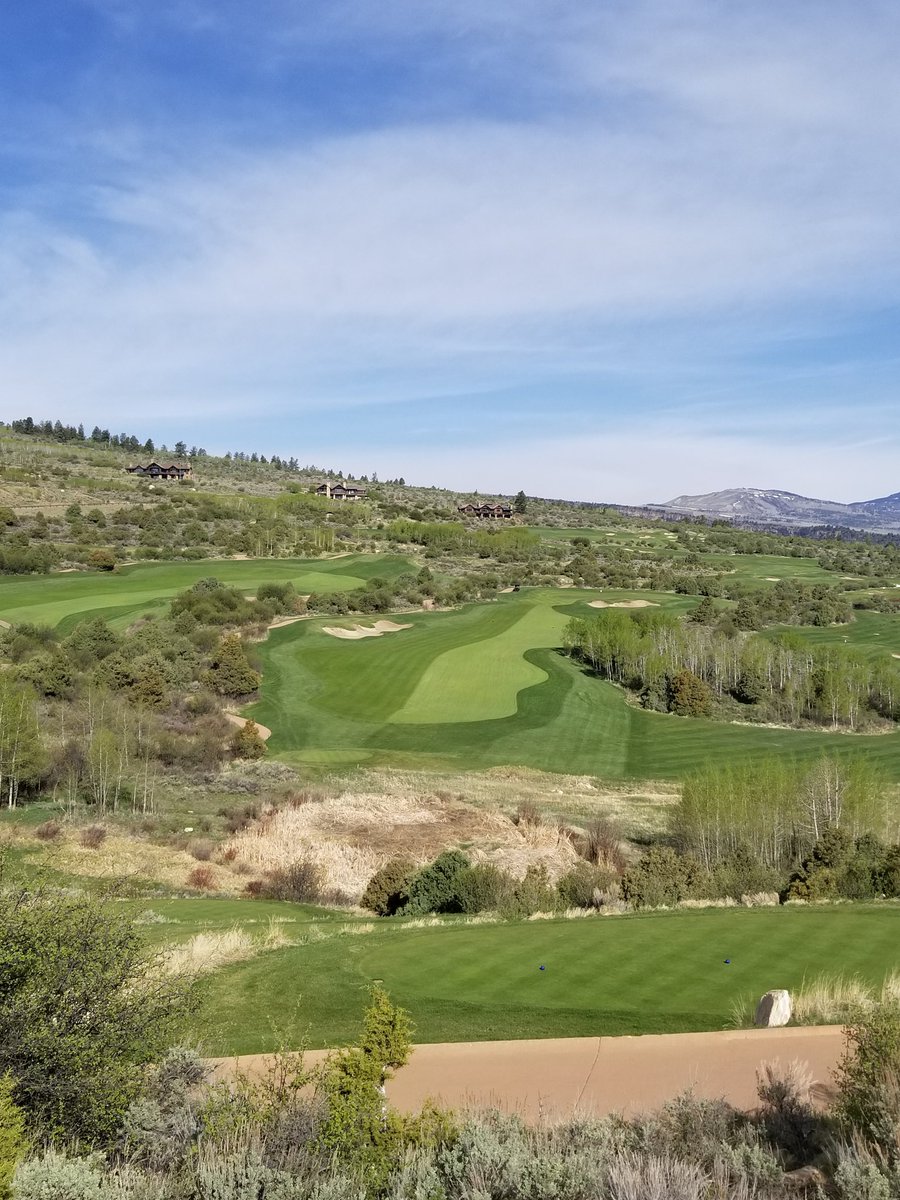 dane_bennett_'s tweet photo. Obligatory opening day shot! #goodfromfar https://t.co/kKWMJK9LCR