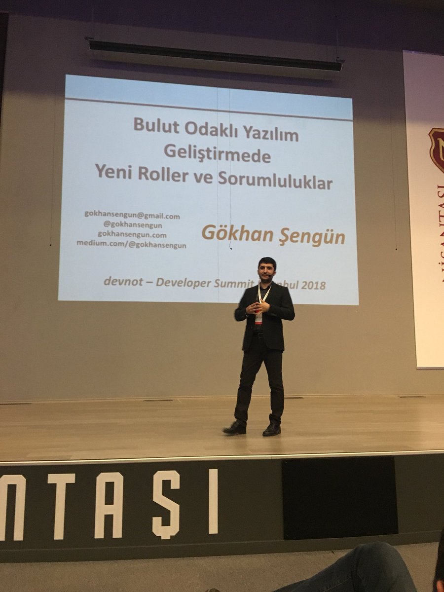m_uysl's tweet image. #devnotsummit başladı ☁️