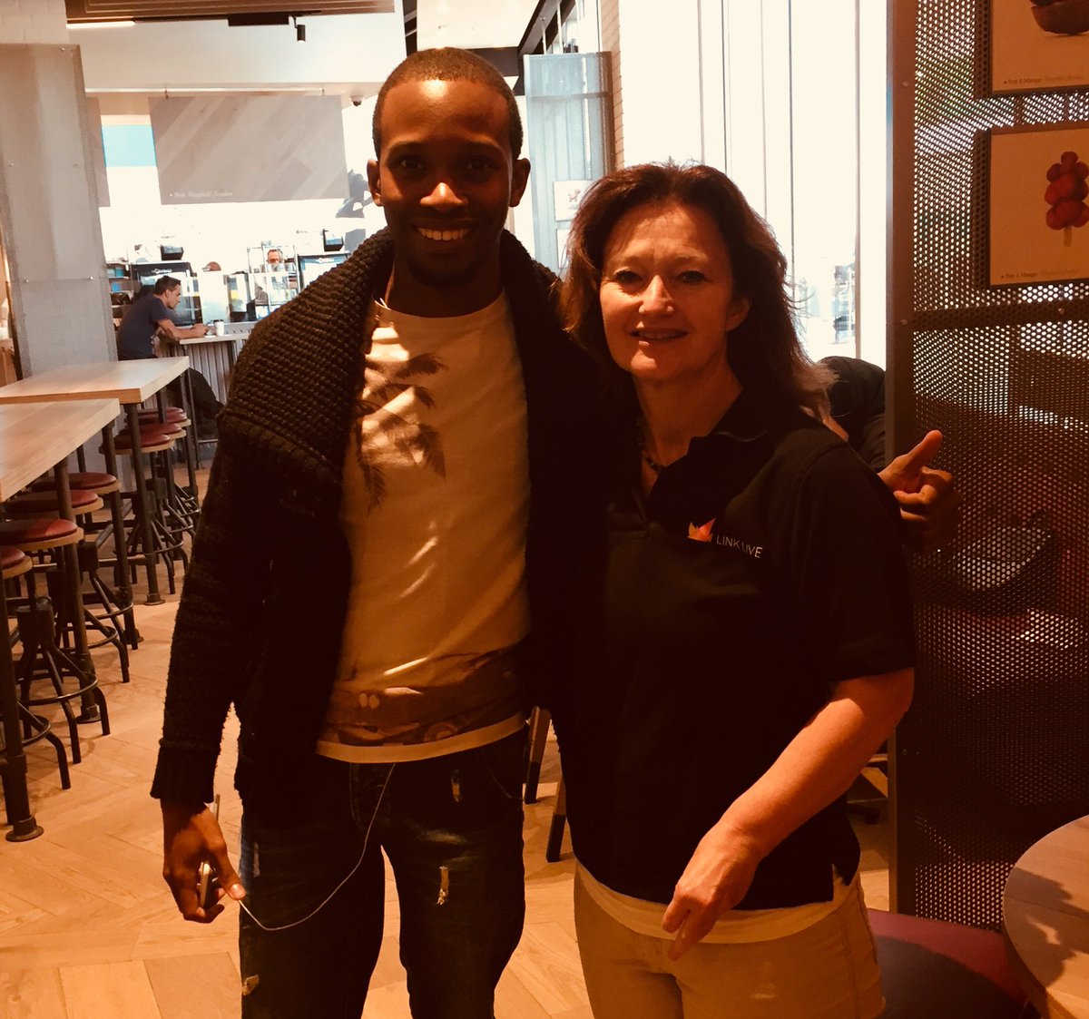 LinkLiveLtd's tweet photo. I travelled to London to see @ItsJulzWest today. What a lovely warm-hearted young man he is! So very talented too! Check out his latest single! I highly recommend you follow him and his exciting career that lays ahead!! #onecommunityonepassion #linklive https://t.co/Q5sTZRyj0c