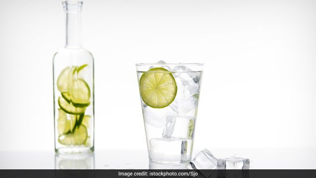 NDTVFood's tweet photo. #IceDiet: The Newest Fad Diet In The Bay Includes Eating Ice To Lose Weight. #WeightLoss
https://t.co/NgTNLb9gTP https://t.co/XQ5yy8aUvt