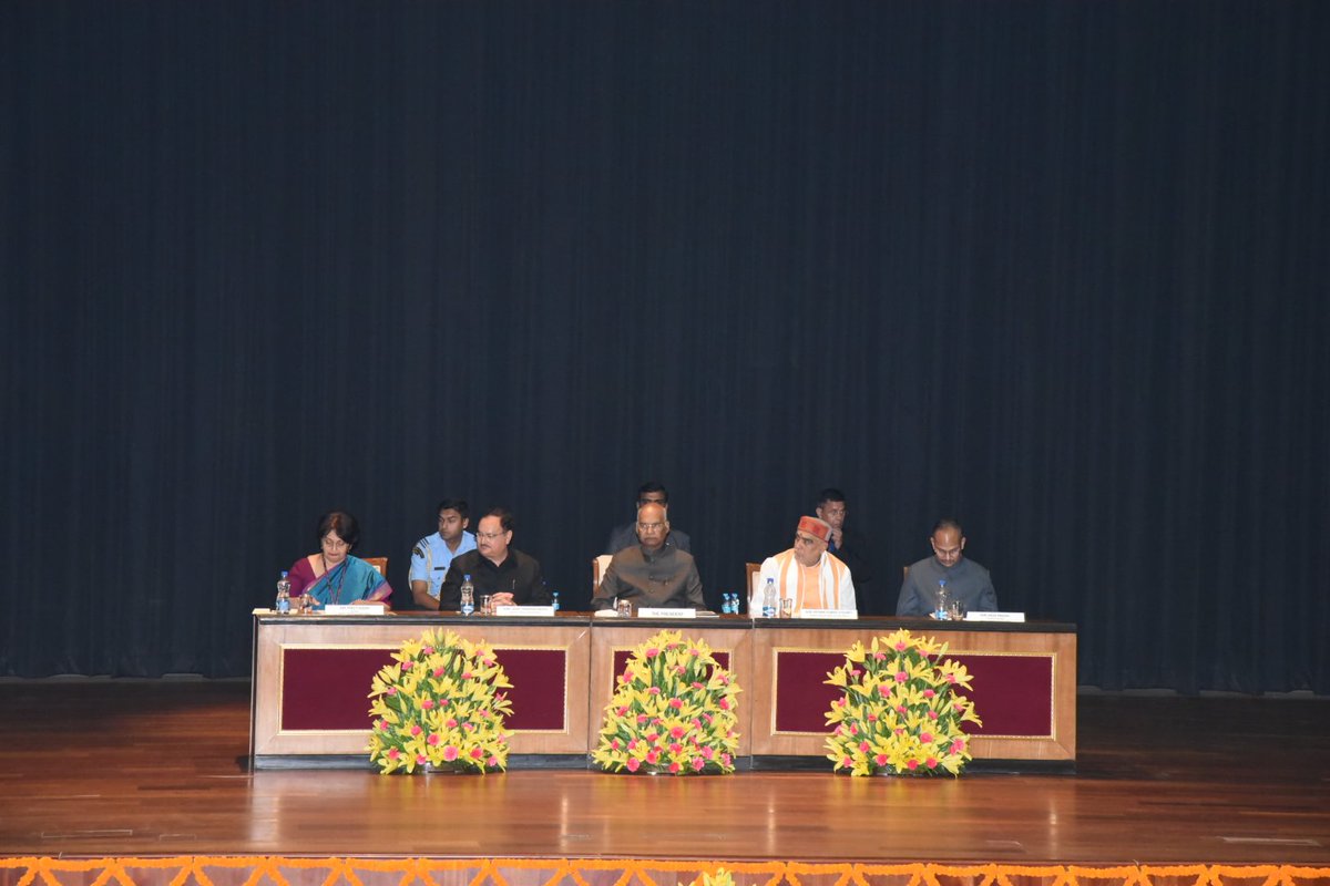 MoHFW_INDIA's tweet image. President of India, Sh Ram Nath Kovind @rashtrapatibhvn graced the Florence Nightingale Award Ceremony today. Shri @JPNadda, Sh @AshwiniKChoubey and Ms. Preeti Sudan, Secretary (HFW) were also present at the award ceremony.
#SwasthaBharat #Interba