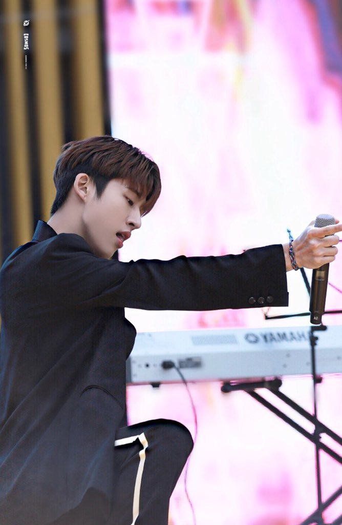 GALLERY_131's tweet photo. [HQ]

©cosmos | beone https://t.co/xyKo8LEsaX