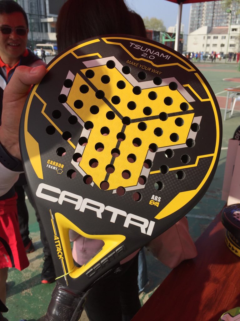 NICHUNLEI's tweet photo. padel racket will be the next topic we need to discuss https://t.co/FVEwTptEeo