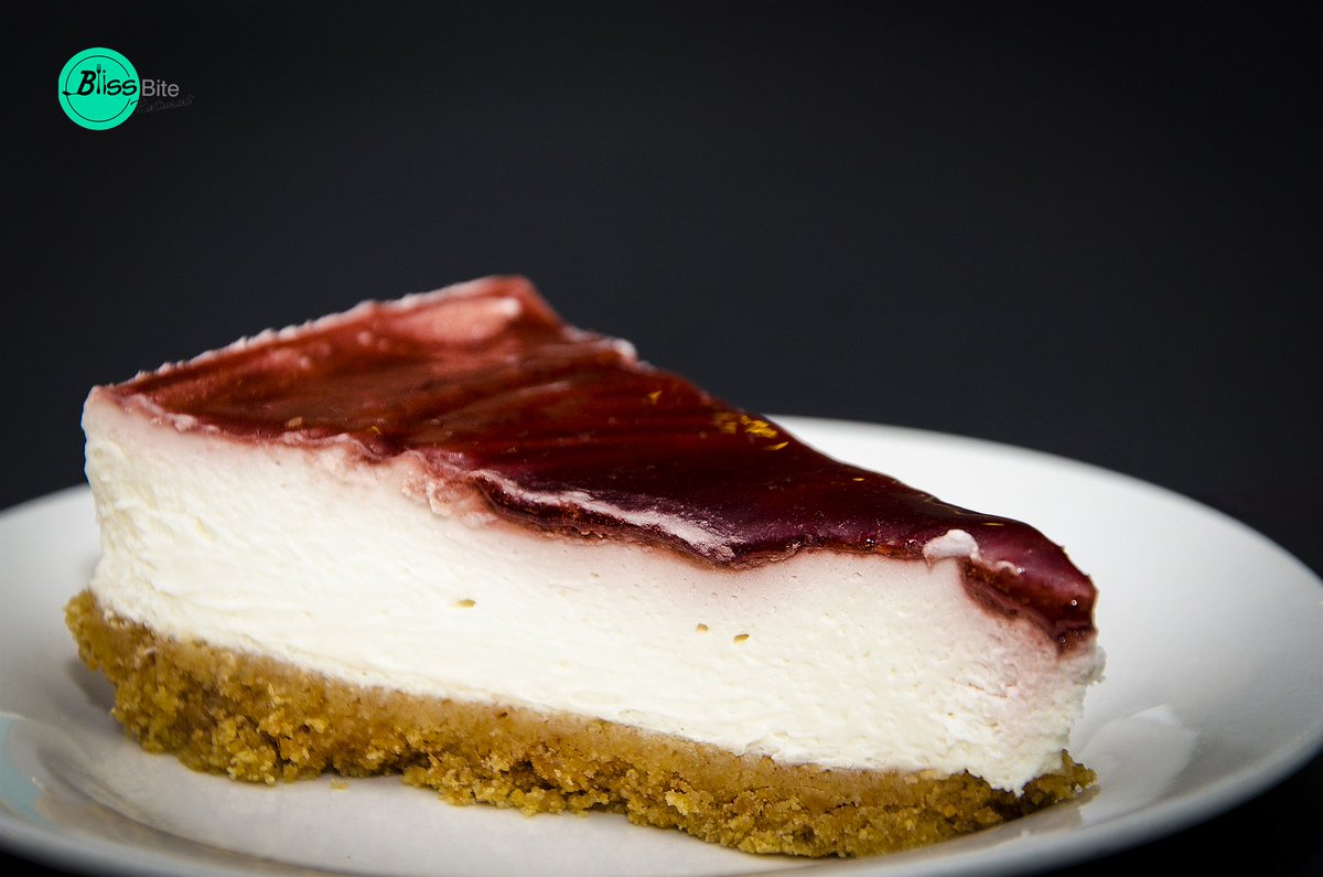 BlissBiteGh's tweet photo. Looking for a reason to visit Bliss Bite Restaurant this weekend?

Let us give you one reason..... Passby with your family or friends and try our Strawberry cheesecake. It taste as good as it looks (if not better).

#blissbite #blissbiterestaurant #kumasi https://t.co/0AlPRGAyTd