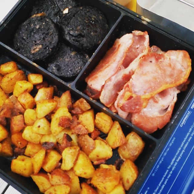 CleopatraCamper's tweet photo. Exactly none of my five-a-day cooking for breakfast 🍴
.
🌞
https://t.co/UzjxIRZRXf
🌞
.
#vwcampervan #vwcalifornia #vwtransporter #vwt5 #onepotrecipe #foodporn #blackpudding #campervan #campoften #bankholiday #fiveaday #endingupanywhere #homeonwheel… https://t.co/8ZhrNReN2j https://t.co/M2FIjJicvN