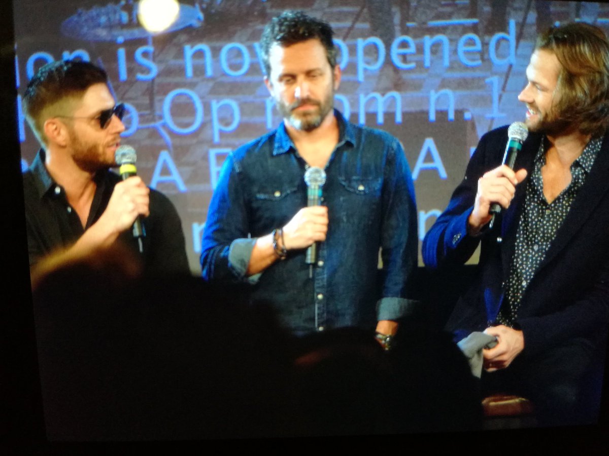 smughusbands's tweet image. I hate them. #backofcamera #jib9 #jibcon