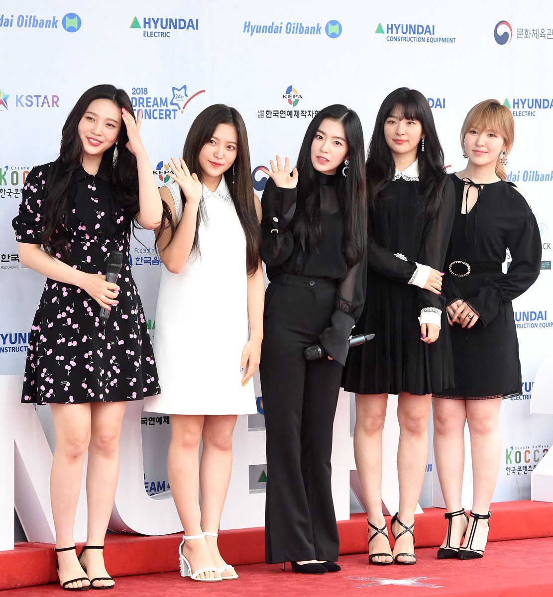 180512 Red Velvet at Dream Concert red carpet #RedVelvet