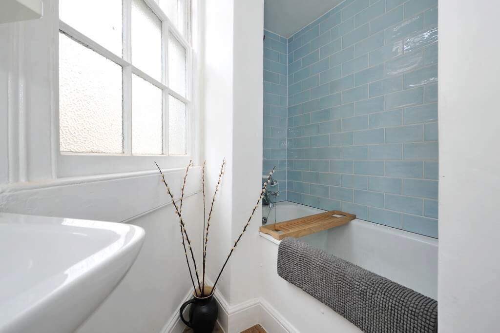 NEW PROPERTY ALERT!!! Go and take a look at our most recent property uploaded! #MyFeelGoodBath #VisitBath #IgersBath #BathSpa #CityOfBath #VisitEngland #LoveGreatBritain #BathUK #BathStreet #BathStone #SwIsBest #BathHoliday #HolidayLetsUk #HolidayLets #Tourist #Tourism #AirBnB