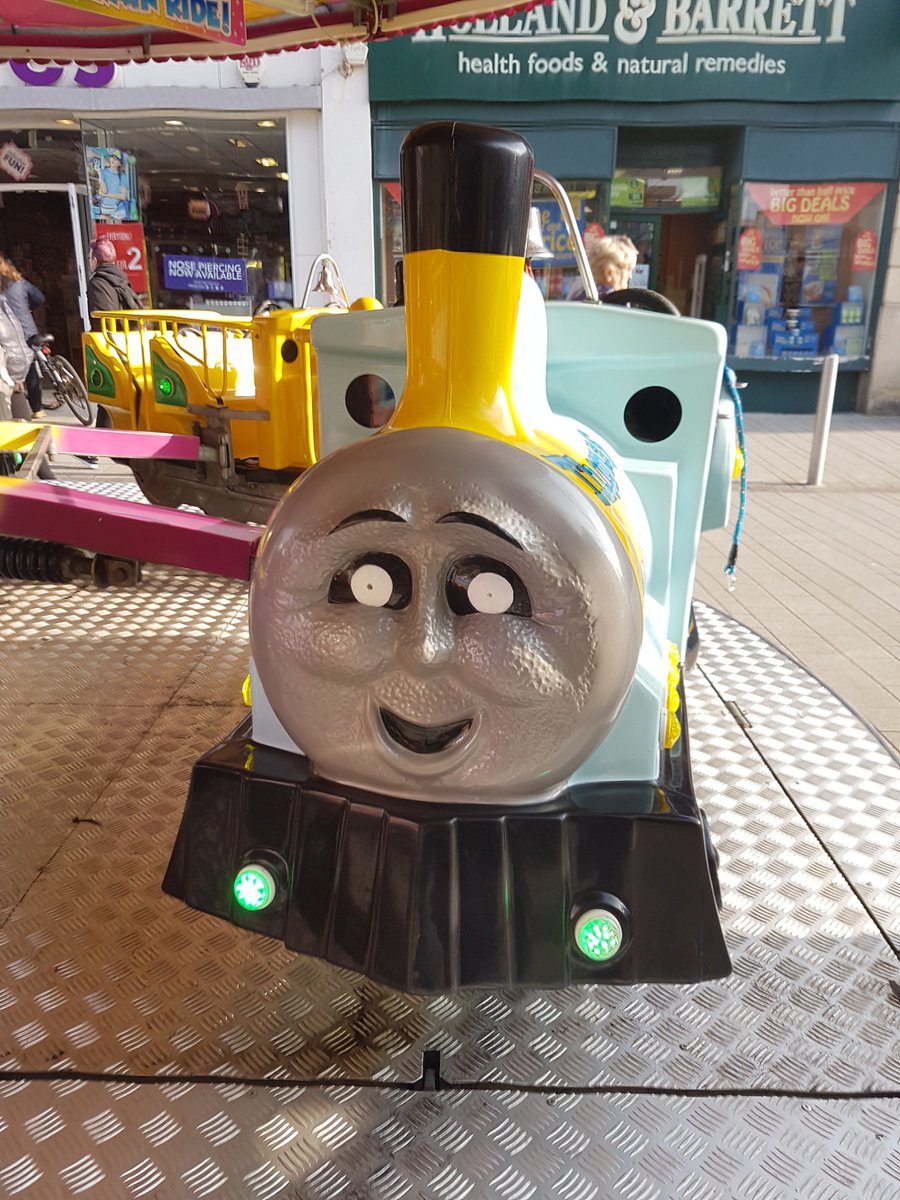 ThePeteBateman's tweet photo. This train has seen something #disturbing https://t.co/kOmws2bfBn